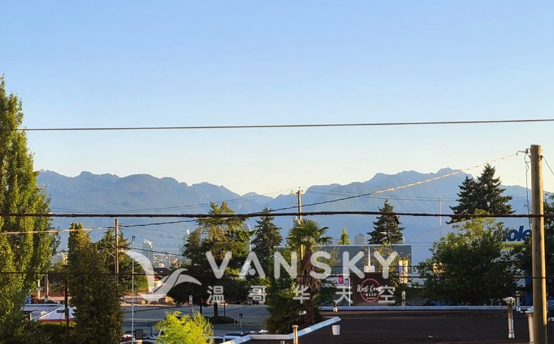 250718151820_grimmer-condo 3.jpg